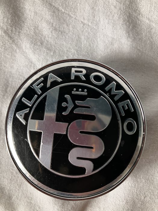 Emblemat Alfa Romeo plastik