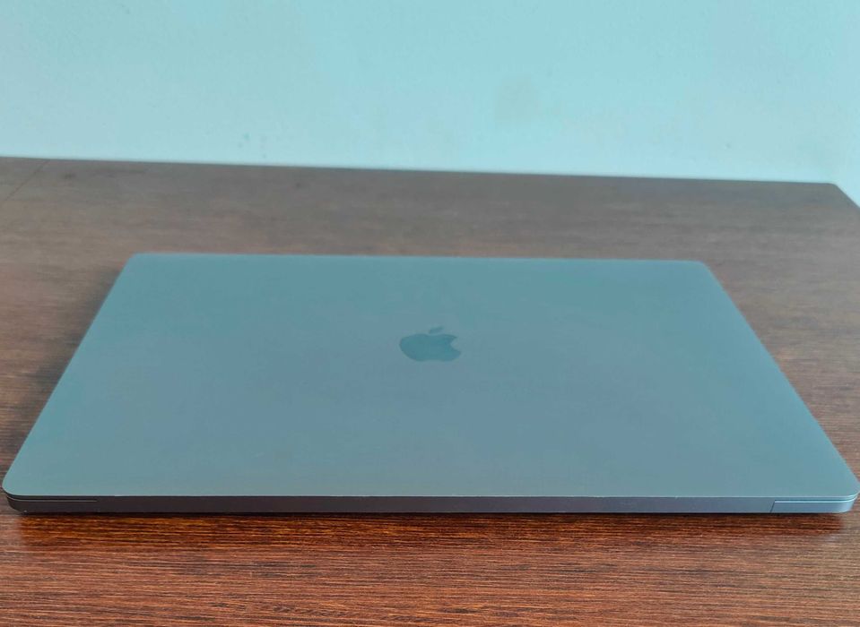 Laptop Apple MacBookPro 16,1. A2141, 2019