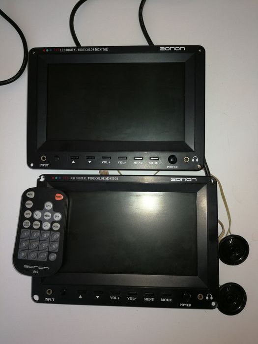 Монітори в підголовник.