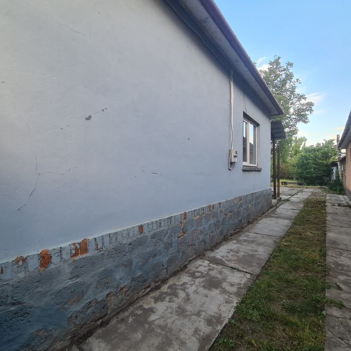Продається компактний сімейний будинок в м.Берегове