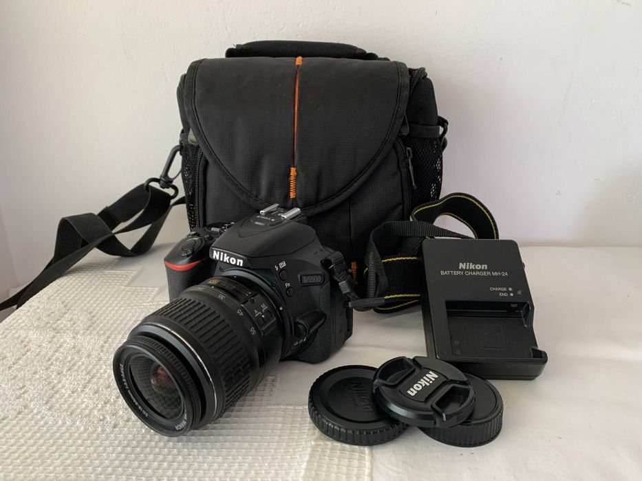 Lustrzanka Nikon D5500 z obiektywem Nikon Af-S 18-55
