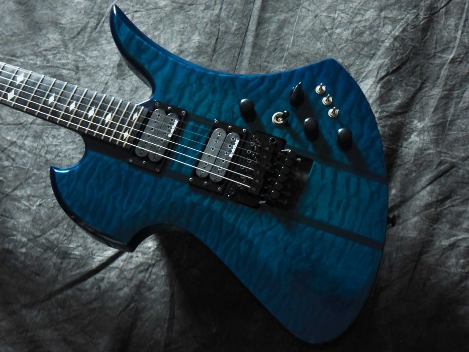 B.C. Rich Mockingbird ST 2006 - Trans Blue