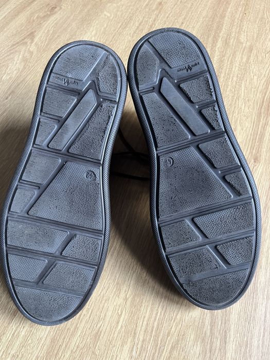 Brązowe buty męskie w sportowym stylu
