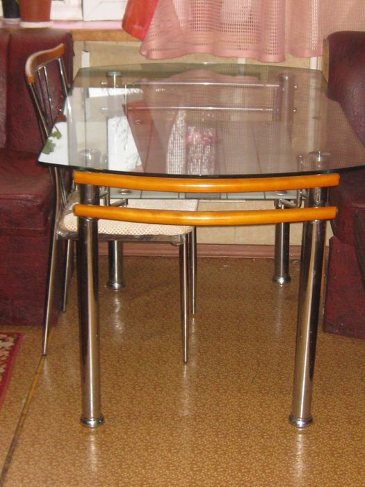 Набор для кухни или гостиной  /стол + стулья /