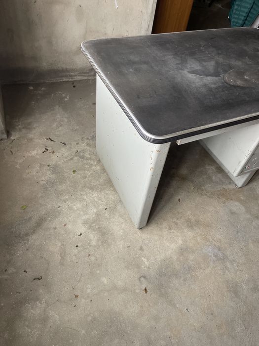 Secretaria em ferro