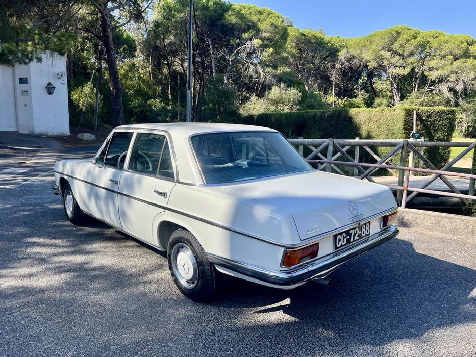 Mercedes Benz 220/8 W115 Gasolina Nacional