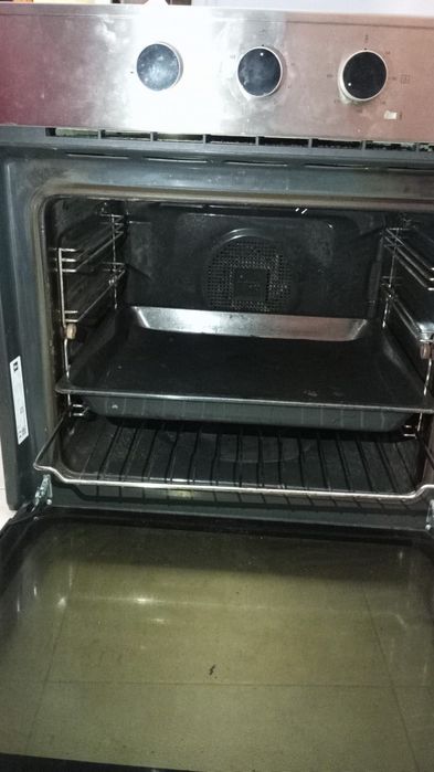 Fogão elétrico teka em bom estado valor 150 euros ,
