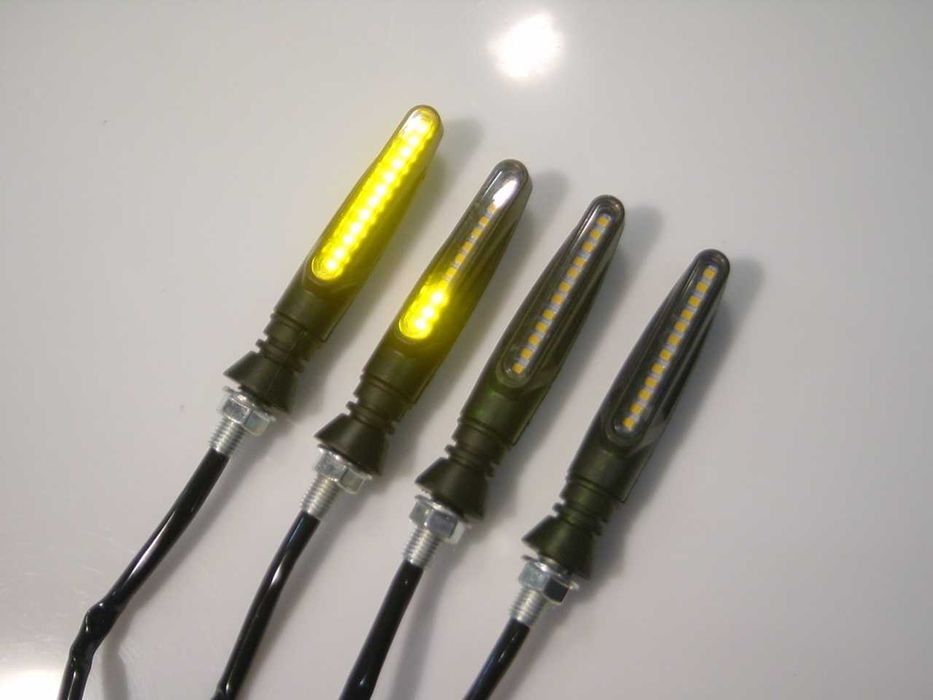 Piscas LED para mota com acendimento sequencial