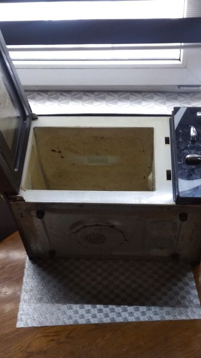 Мікрохвильова піч