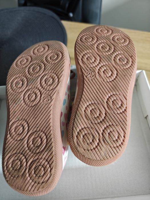 Buty dziewczęce baleriny