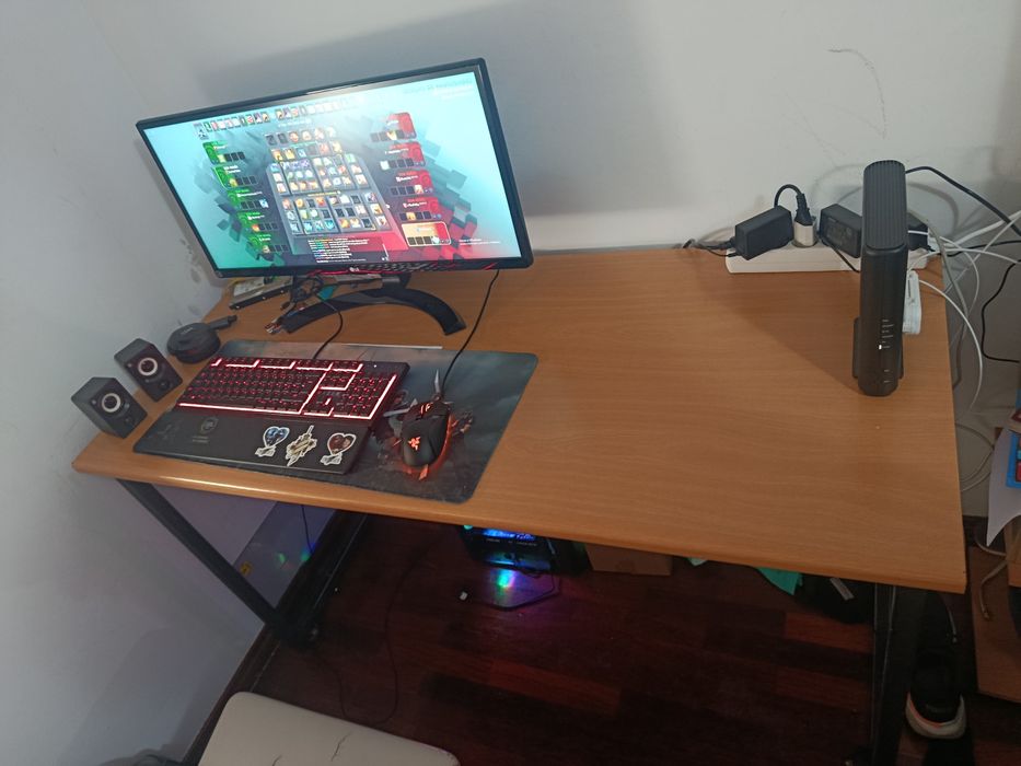 Mesa para computador