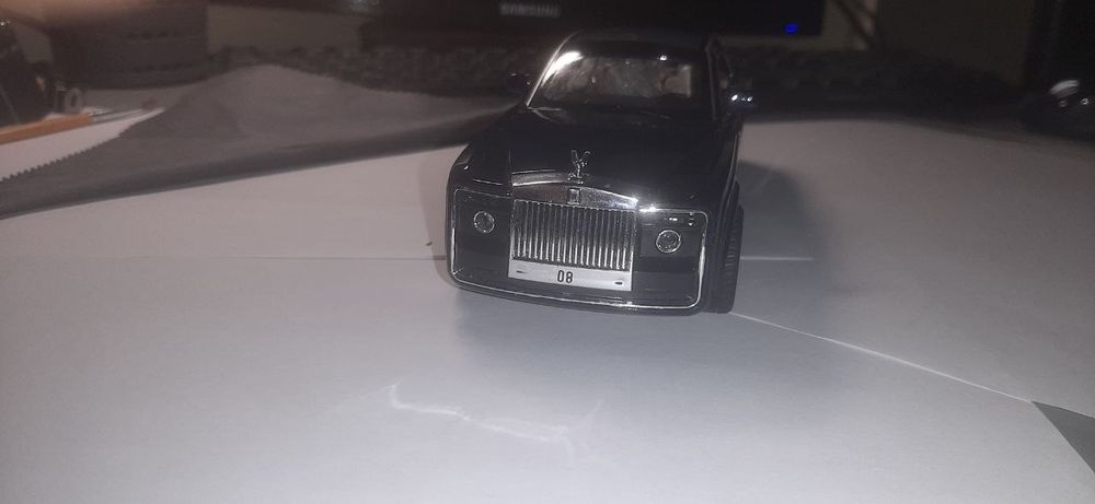 Модель машинки Ролс Ройс