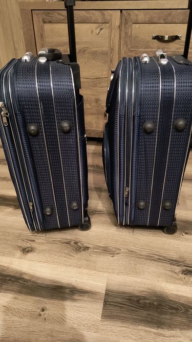 Sprzedam walizki średnie, materiałowe