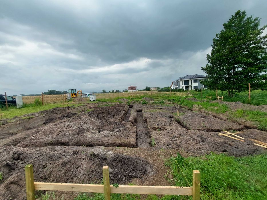 Kompleksowe usługi mini-koparka. Koparka gąsienicowa.