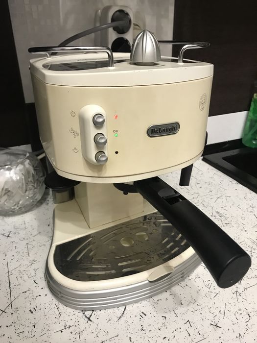 Кофеварка DELONGHI EC-300 M.E (CREAM)