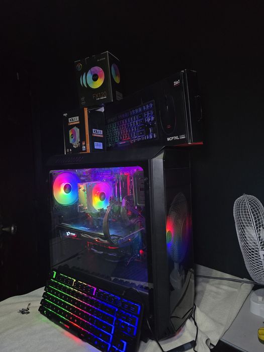 2x PC Gaming RYZEN , GTX 1070 ou 1060, 16GB RAM, teclado rato headphones novos