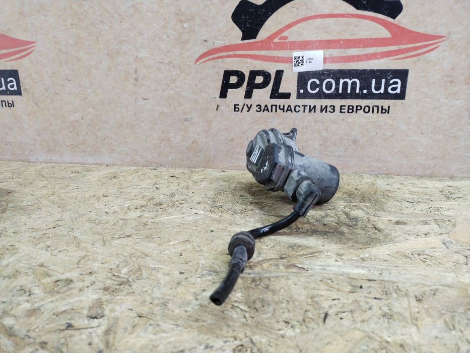 Jeep Compass II 2016- Renegade моторчик заднего суппорта ручника