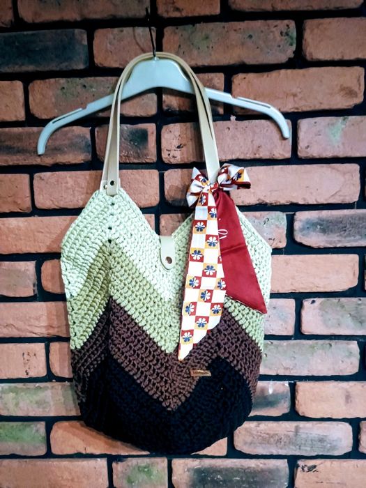 Piękna torebka tulupan