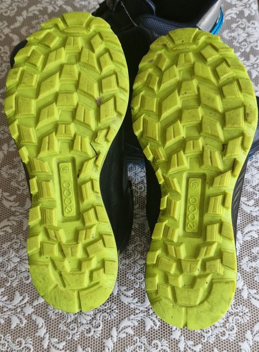 Продам черевики ECCO  р.38