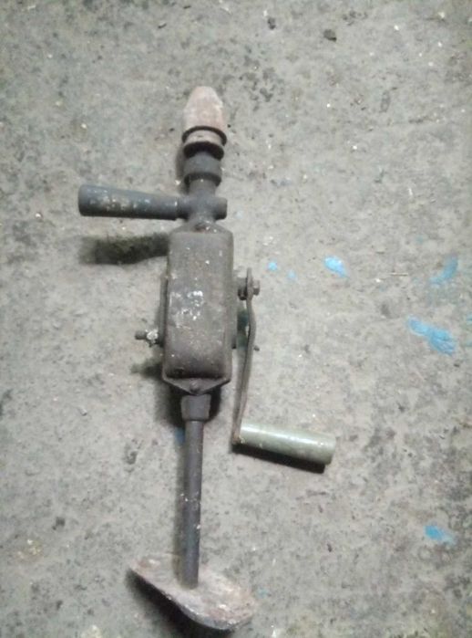 Дрель ручна Коловорот