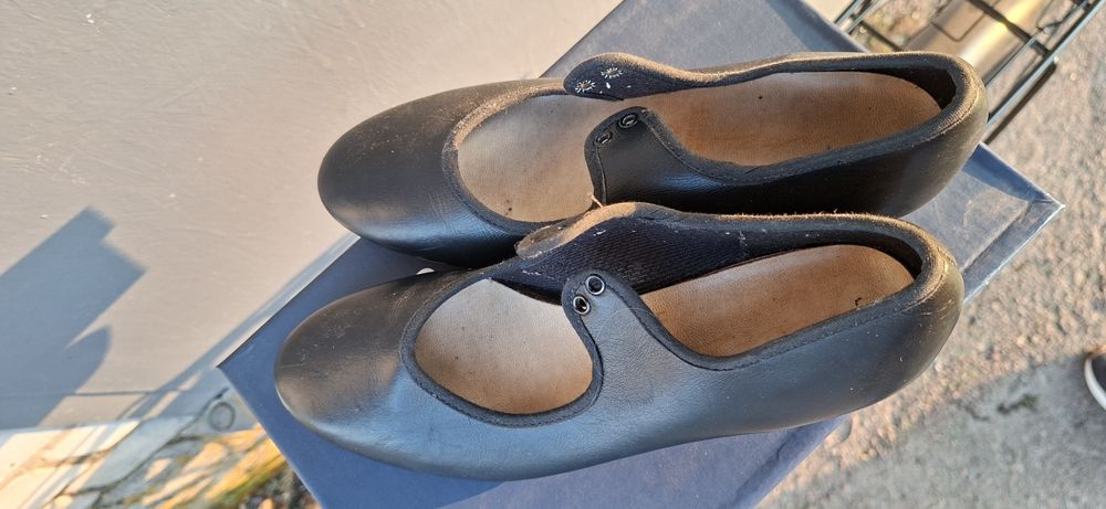 Туфлі для степу ( Англія )