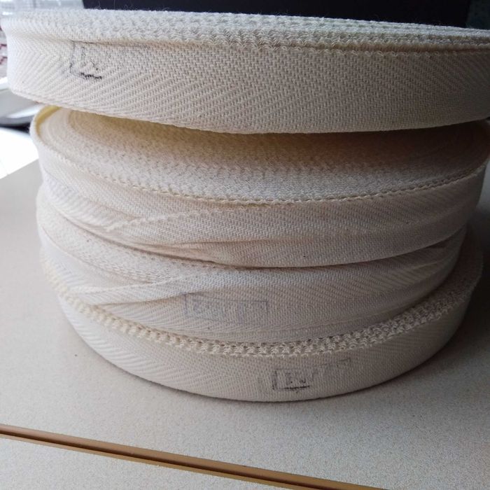 Лента киперная. 30 мм. Банки "twist-of".