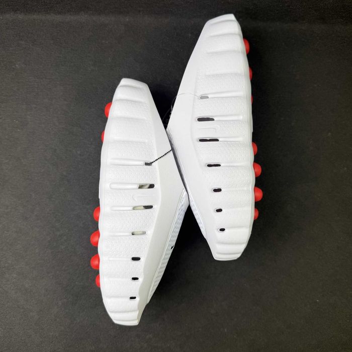 Biały kapcie Nike Mind 001 R.42