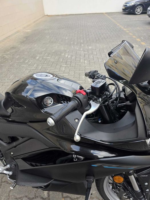 Vendo Yamaha YZF320-A — Apenas 2.063 km!
