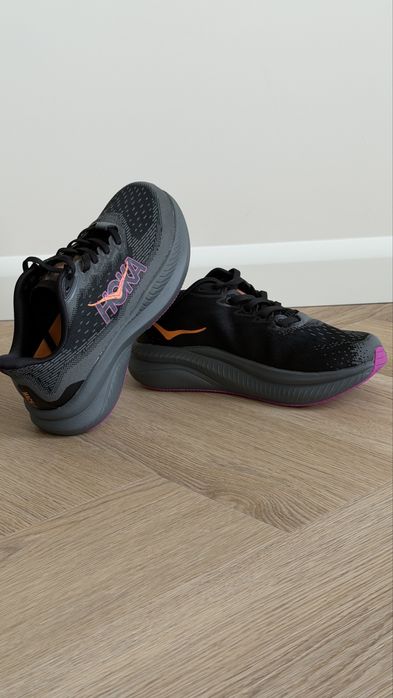 Кросівки Hoka Mach 6