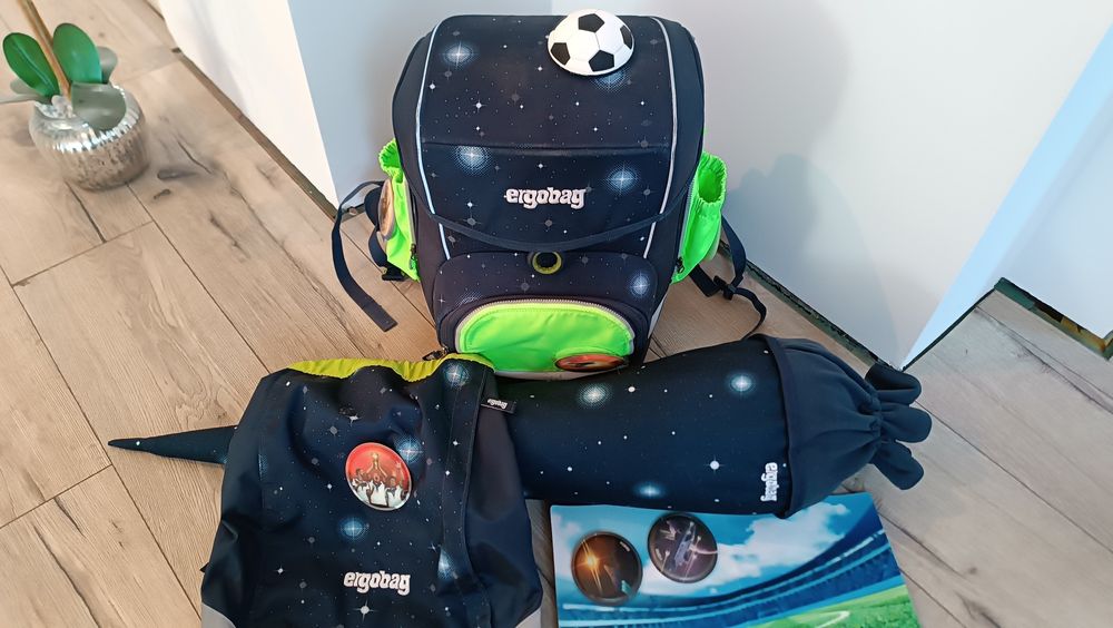Tornister Ergobag + worek + tyta+ dodatkowe rzepy dla pierwszoklasisy