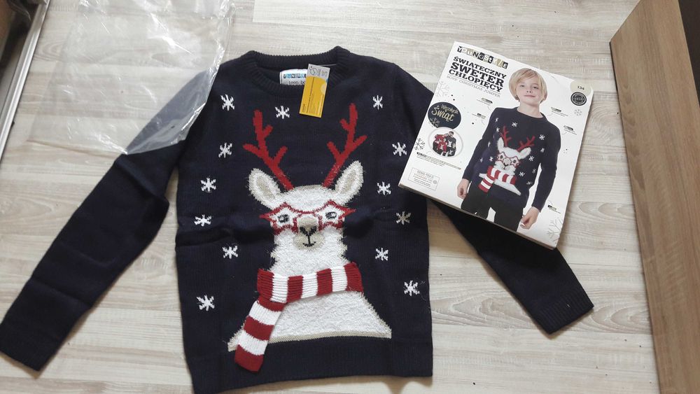 sweter świąteczny r 134 / NOWY