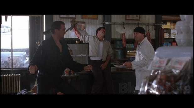 À PROCURA DE VINGANÇA (Steven Seagal) Realização de John Flynn