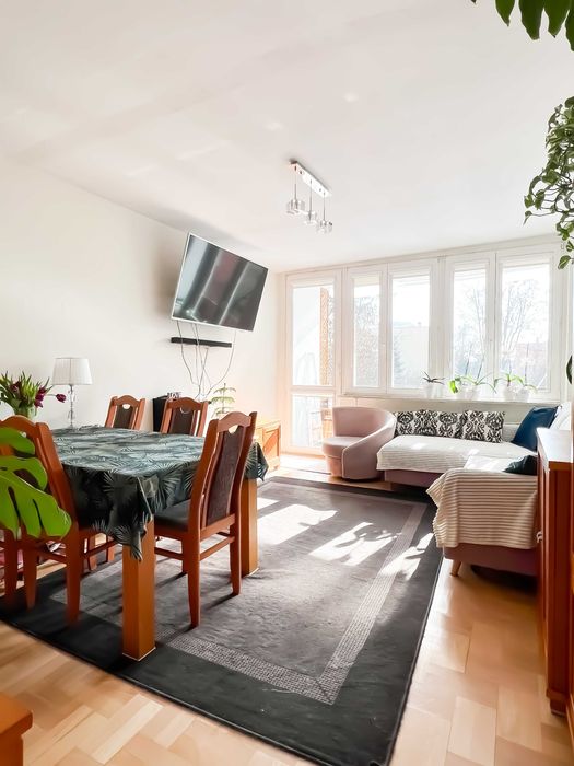 3 pokojowe mieszkanie na sprzedaż. Górny Czechów. 68.40m2
