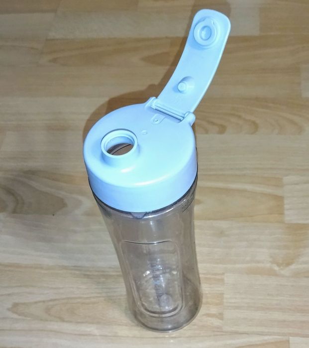 Спортивная бутылка для воды .750 мл.