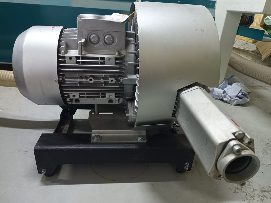 Вакуумний насос. Вихровий вакуумний насос