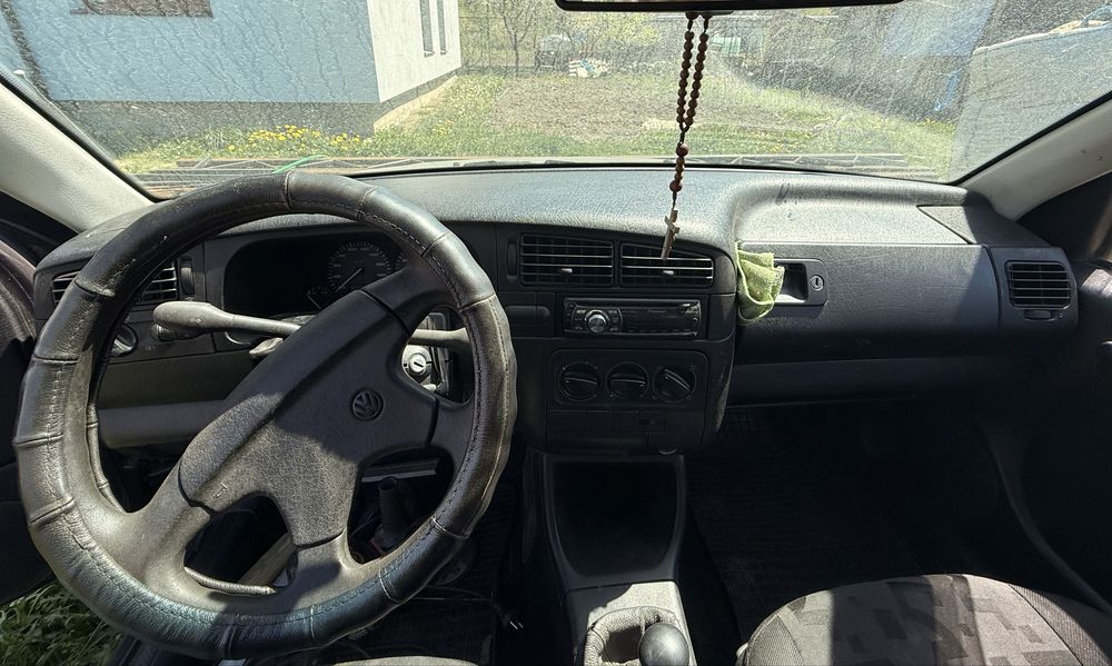 Golf 3 1994р.  1.4 моноінжектор, газ/бензин