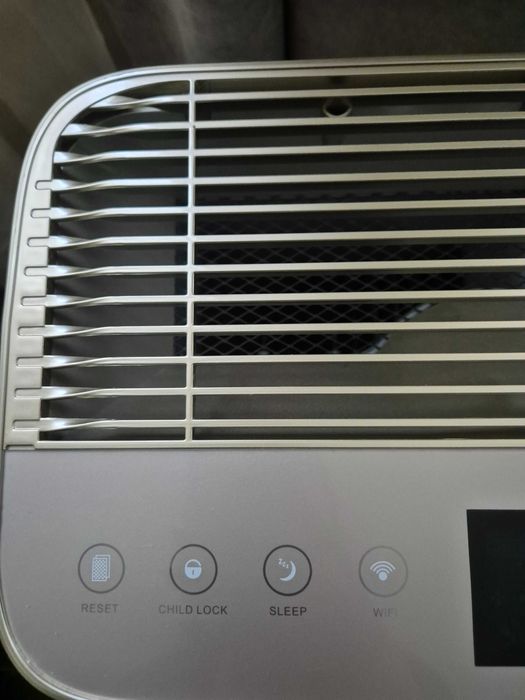 Очіщувач повітря зі зволоженням