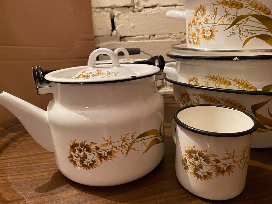 Продам новый набор эмалированной посуды!