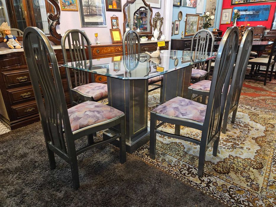 Conjunto de mesa e 6 cadeiras - Marcas de uso no vidro ma me