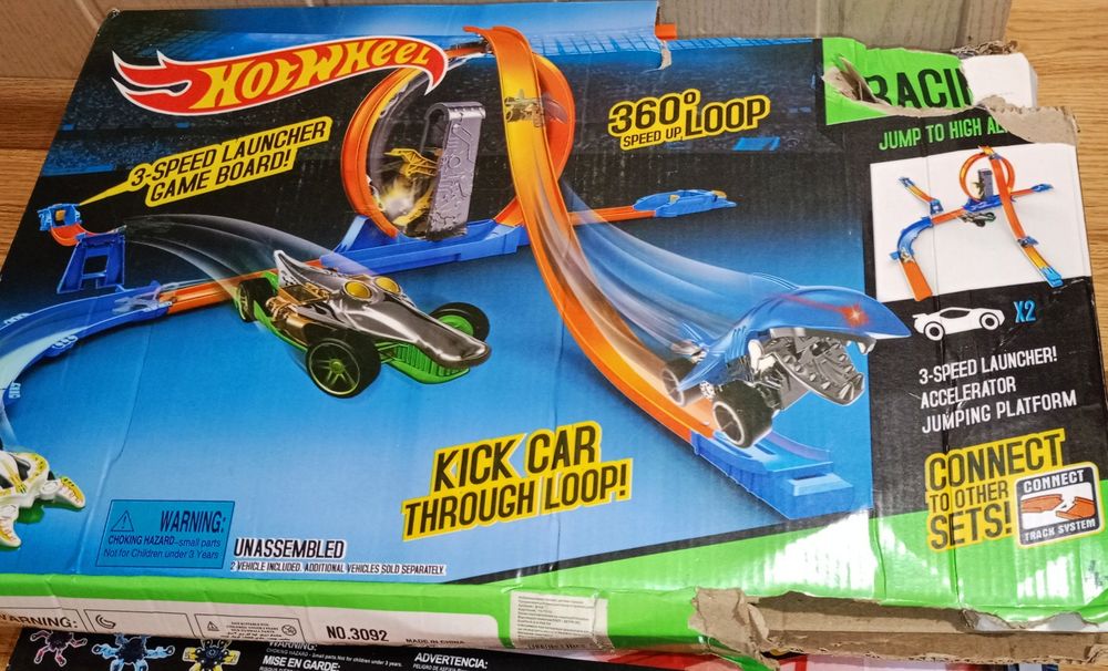 Трек-запуск  мертвою петлею hot wheel хот вил 3092