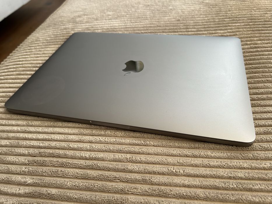 Apple Macbook Pro A2289 i5 16GB 512GB IDEALNY STAN