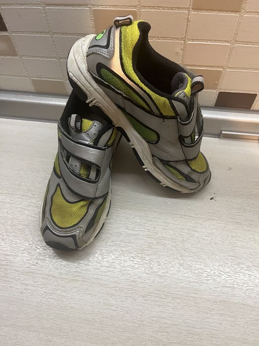 Кросівки Geox на хлопчика 33 розміру