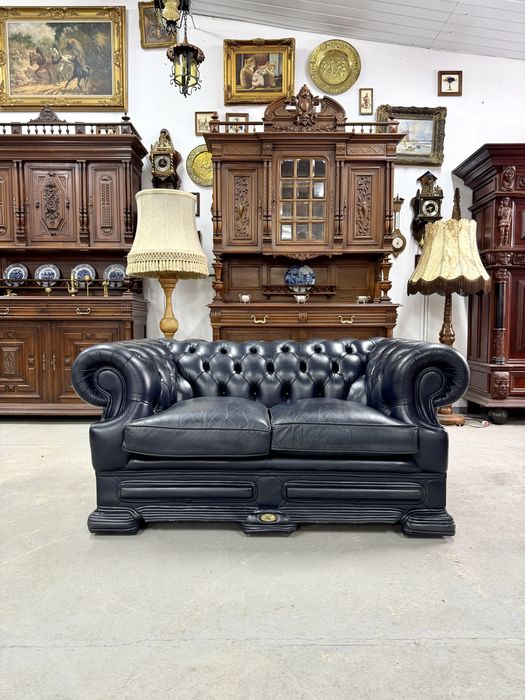 Синій двомісний диван Честерфілд Chesterfield з Голландії
