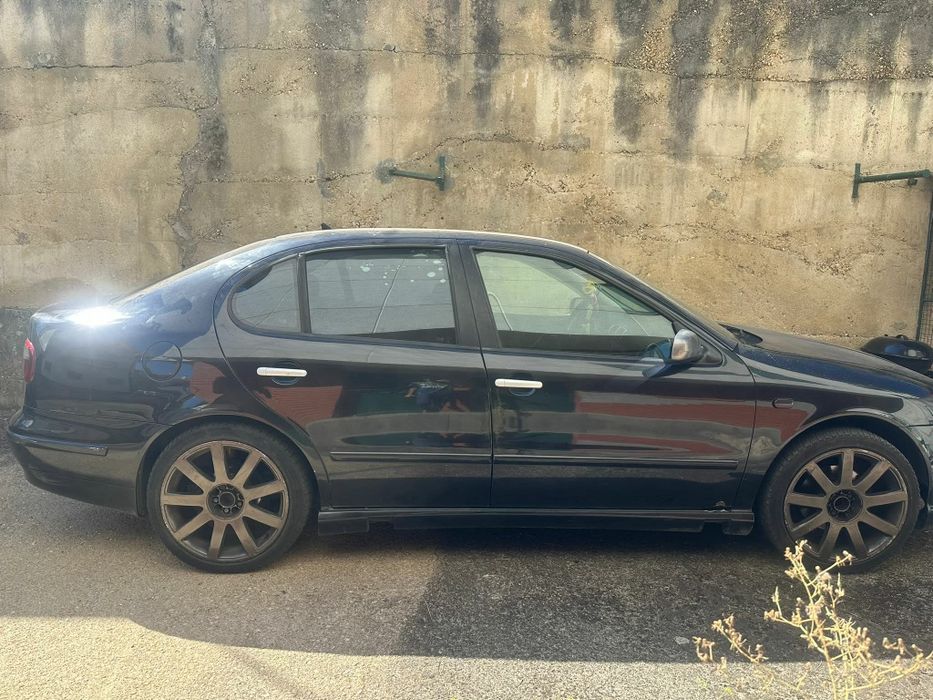 Vendo carro espanhol