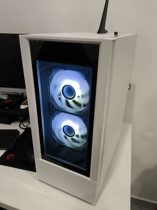 Pc Asus RTX 5060ti + Ryzen 7 8700F + Corsair DDR5 32gb LED + MSI B850