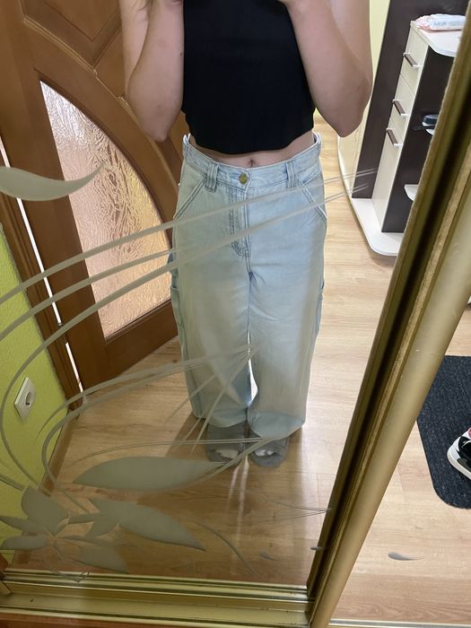 Джинси stradivarius