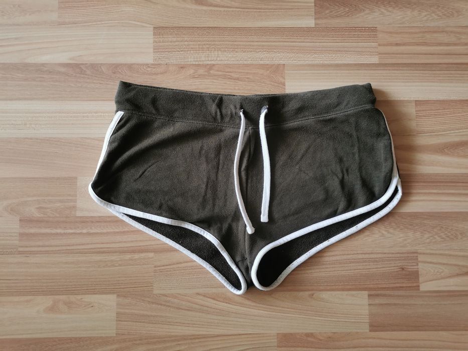 Krótkie spodenki dresowe H&M Divided M