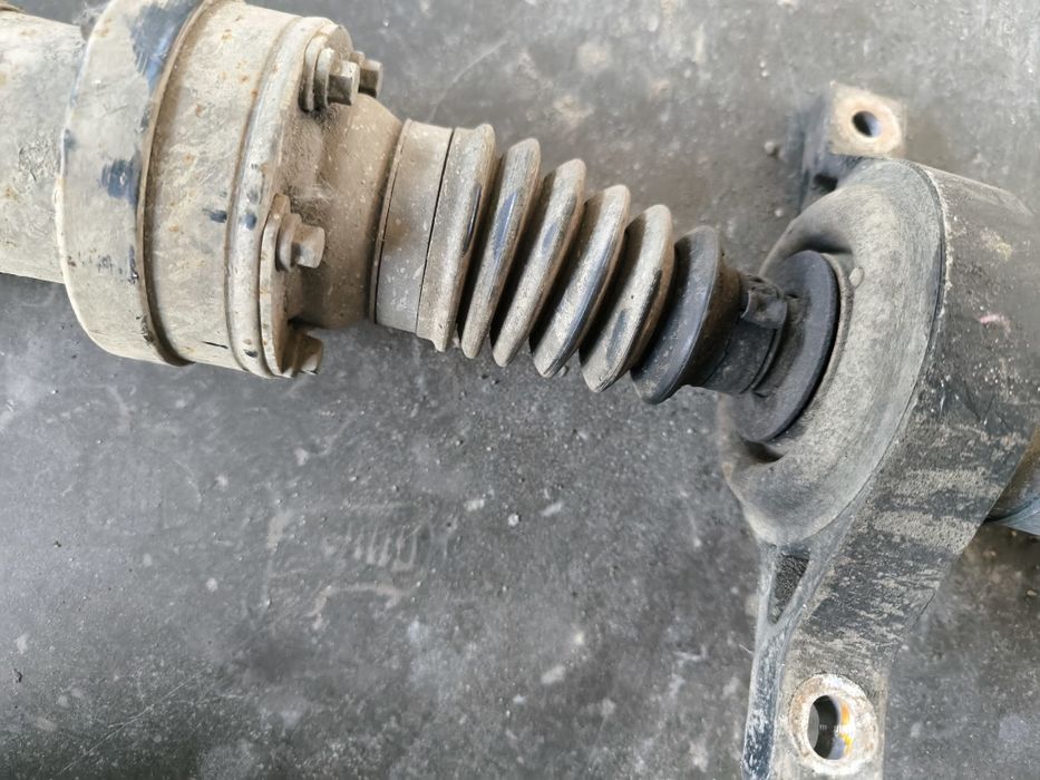 Вал карданный задний, в сборе 493002P100 Hyundai/Kia