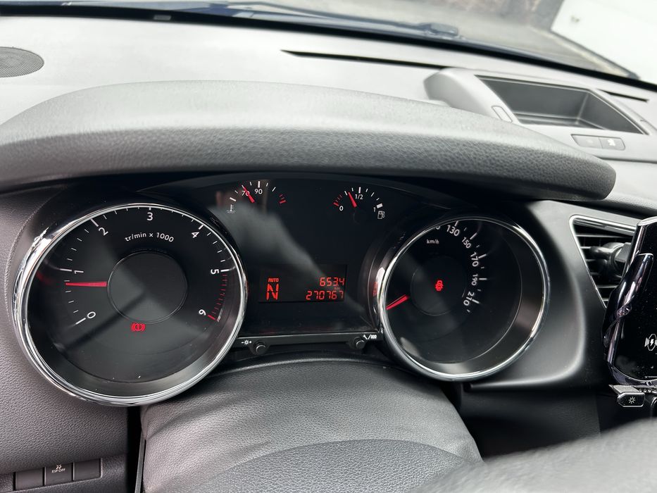 Продам Пежо 3008 1.6 HDI 2011