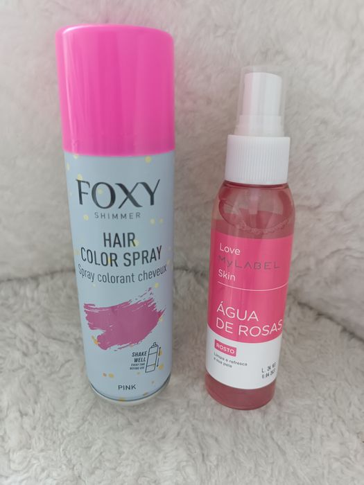 Spray rosa para cabelo e água de rosas.